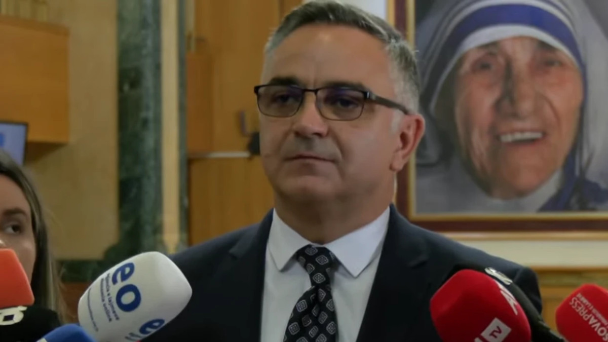 Tahiri: Po blihet kohë për t’i marrë tri institucionet