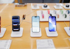 Rënie globale e shitjeve të smartfonëve në 2026, gjigantët premium rezistojnë