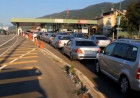 Piku i sezonit turistik, fluks i lartë në Morinë - mbi 25 mijë shqiptarë të Kosovës dhe 7 mijë mjete hyjnë në Shqipëri në vetëm tri orë