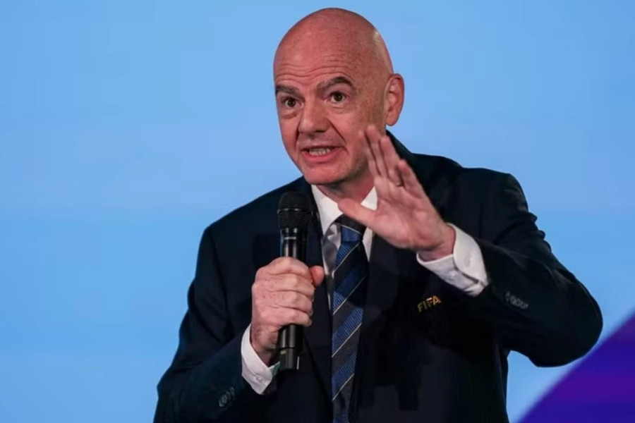 FIFA heq dorë nga plani i shitjes së Kupës së Botës pas kërcënimeve të mëdha me bojkot nga UEFA dhe konfederatat tjera